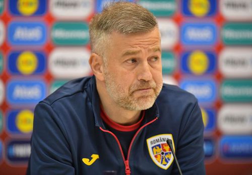 Selecționerul Edward Iordănescu (45 de ani) nu este de acord cu introducerea cartonașului albastru în meciurile de fotbal