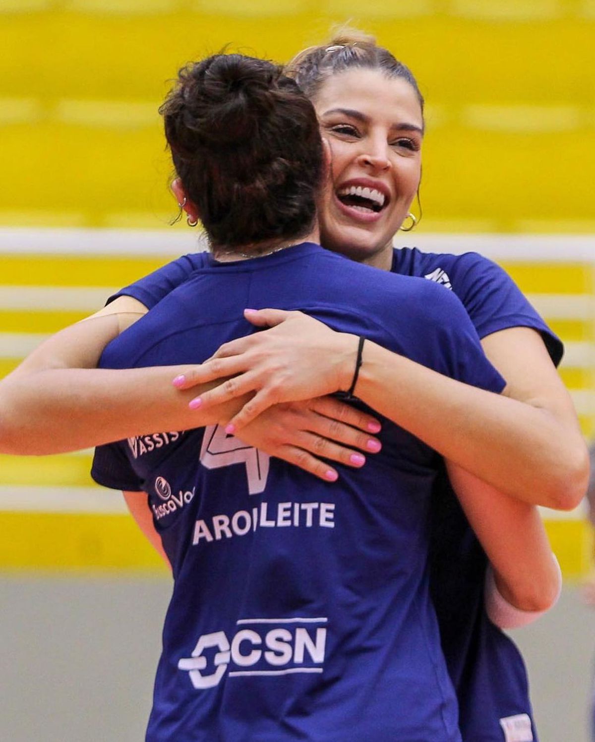 CSM București a transferat o jucătoare care a ținut coperta Playboy » Cum i se pare Capitala