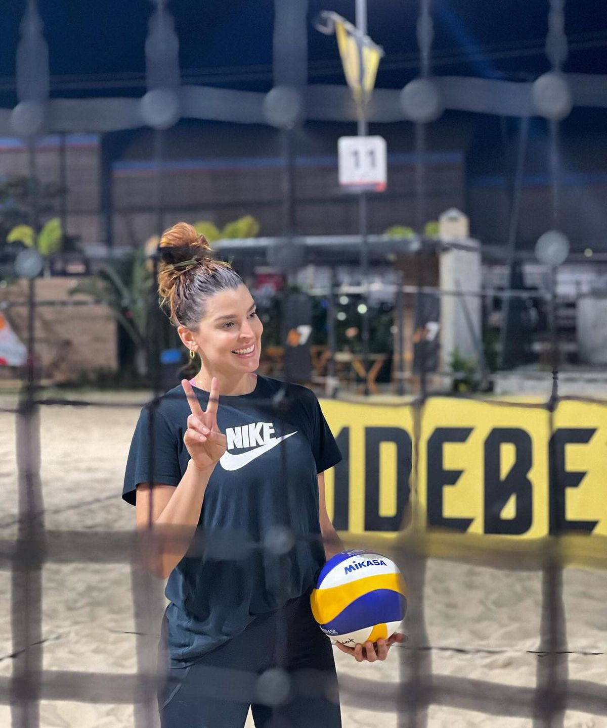 CSM București a transferat o jucătoare care a ținut coperta Playboy » Cum i se pare Capitala