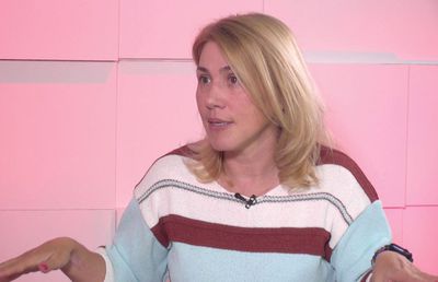 Ce se întâmplă cu corpul nostru când „ciugulim câte ceva”? Răspunde un doctor în nutriție oncologică: „Apare disbioza”