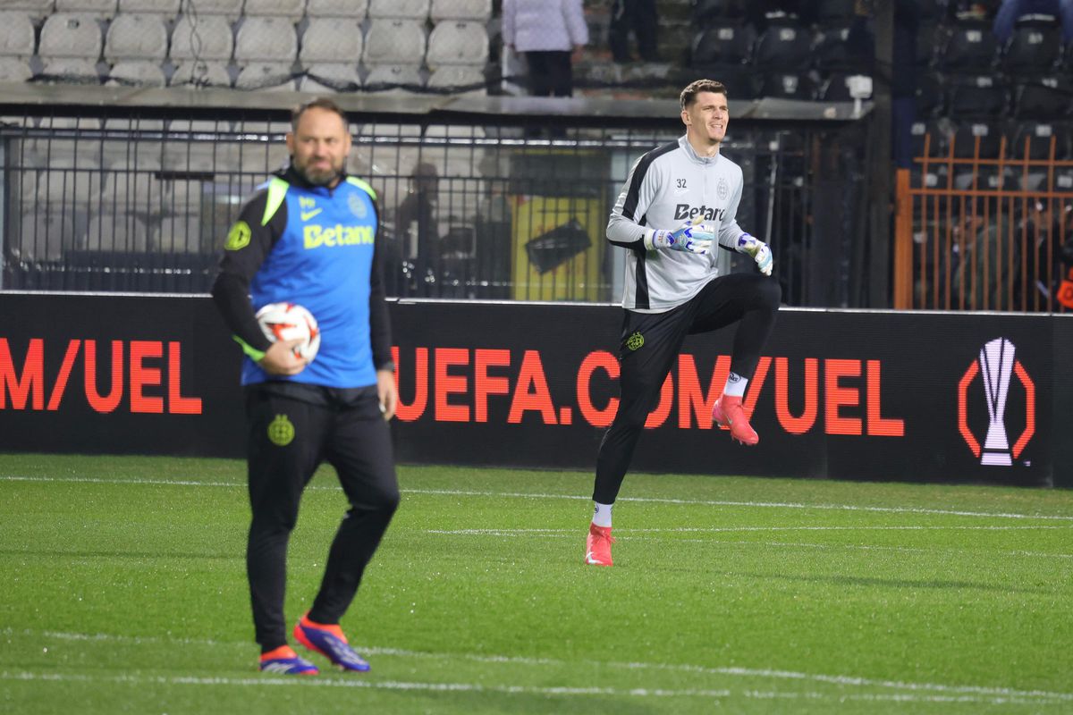 PAOK - FCSB » Imagini de la încălzire