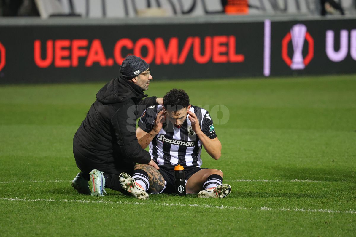 Accidentare HORROR în PAOK - FCSB » Jucătorul nu a mai putut continua partida