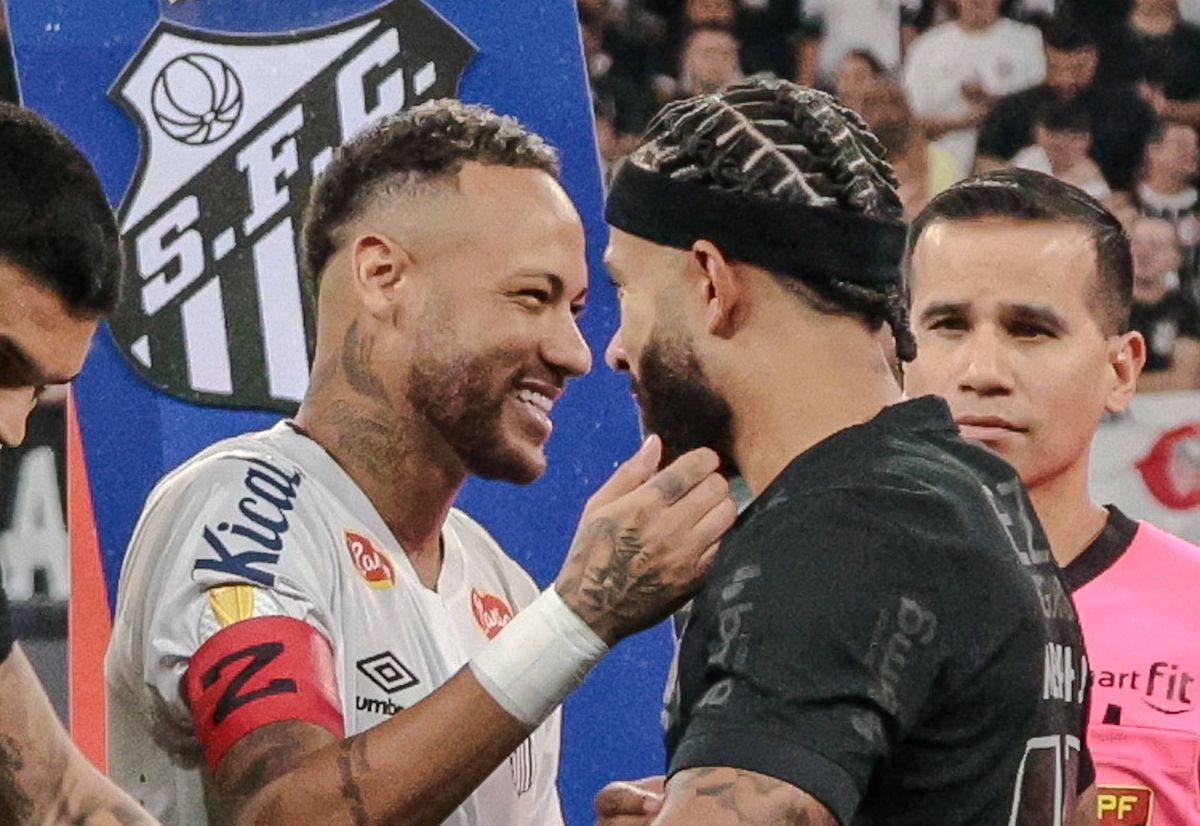 Neymar a făcut-o să râdă și pe arbitră! Momente hilare în Santos - Corinthians