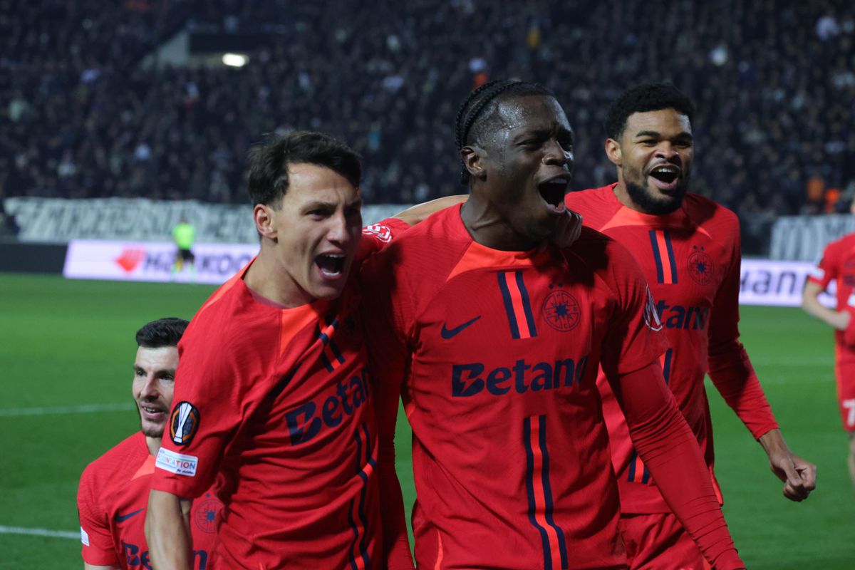 FCSB, remontada și victorie ISTORICĂ pe „Toumba” » În zece, PAOK-ul lui Răzvan Lucescu nu a avut replică contra roș-albaștrilor