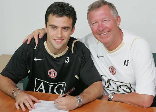 Giuseppe Rossi, alături de Sir Alex Ferguson în 2004, la Manchester United