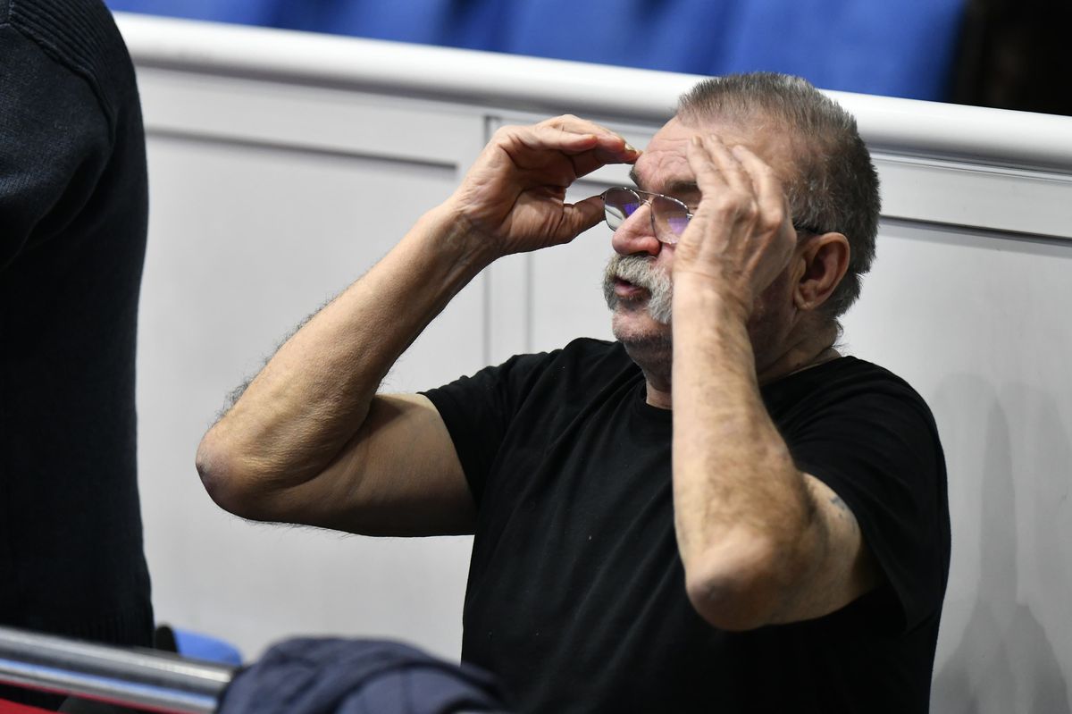 Dinamo, învinsă de Veszprem și la returul din Liga Campionilor » Moment emoționant în minutul 8 al meciului din Polivalentă