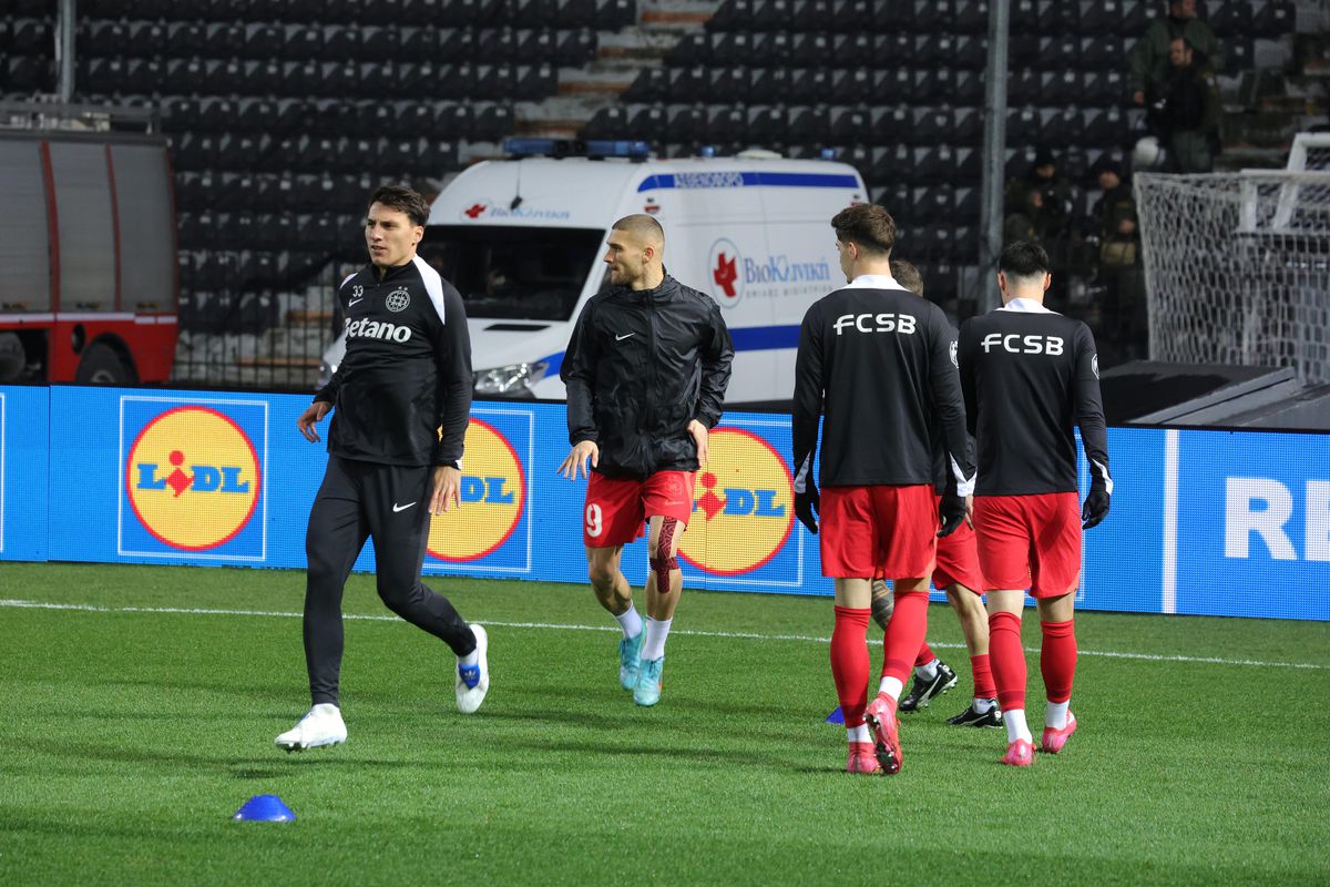 PAOK - FCSB » Imagini de la încălzire