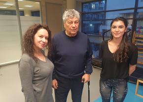 Gazeta l-a vizitat la recuperare pe Mircea Lucescu: „Aveam piciorul foarte umflat” + Obiceiul zilnic pentru o refacere rapidă: „Doar după ce se lasă întunericul!”