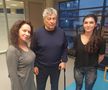 Mircea Lucescu la clinica „Sweat”, unde face recuperare, după opreția la șold: alături îi sunt cele  care-l ajută în procedurile kineto
