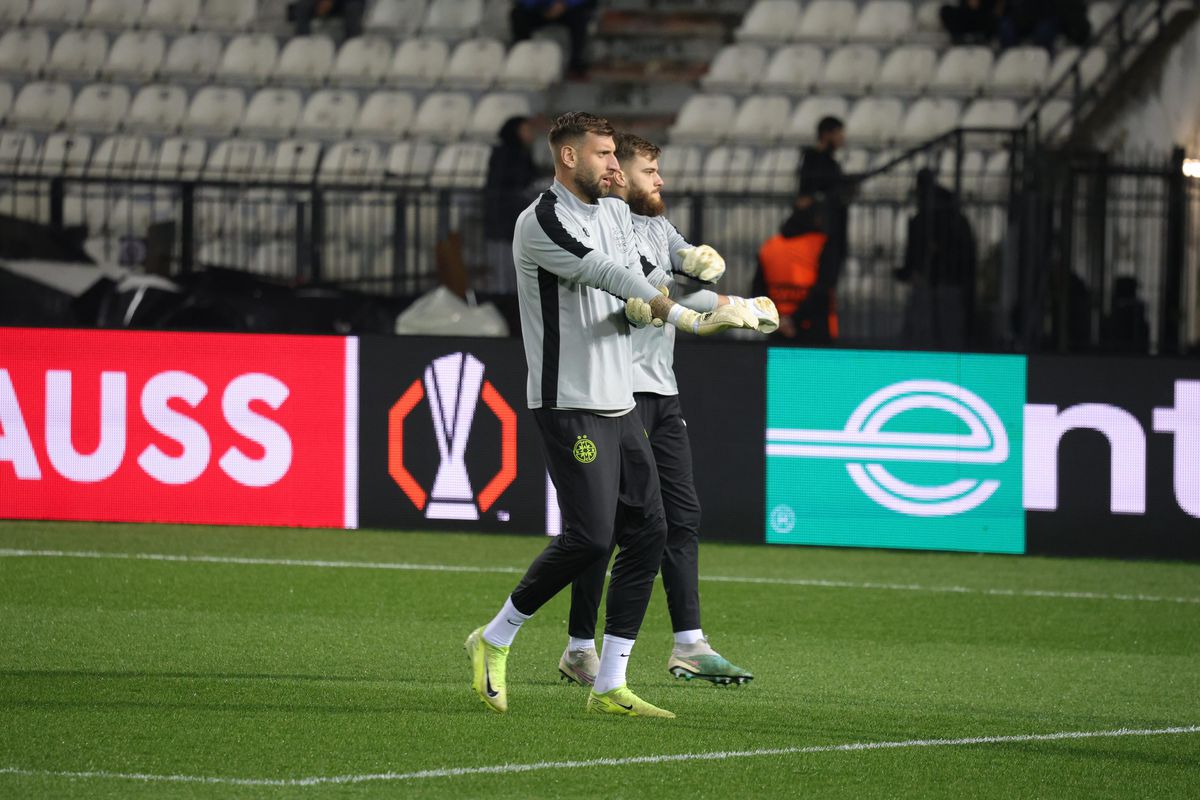 PAOK - FCSB » Imagini de la încălzire