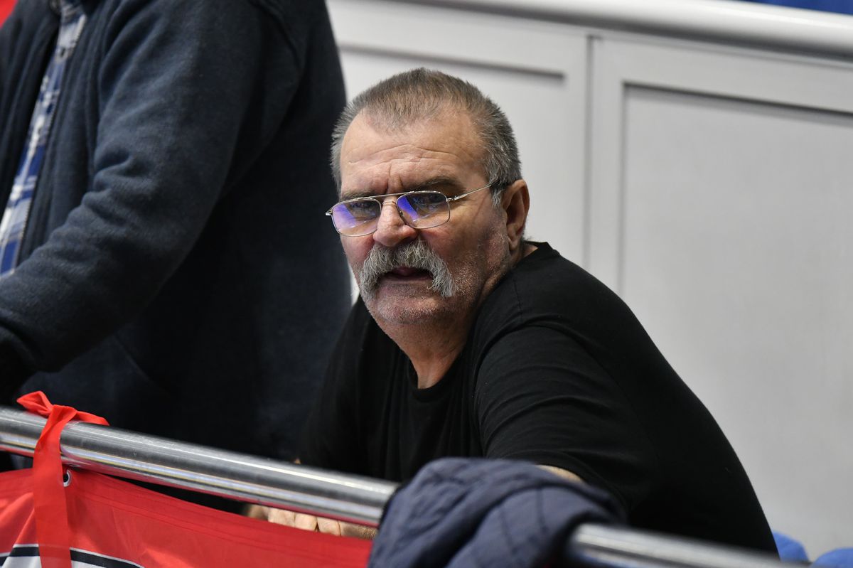 Dinamo, învinsă de Veszprem și la returul din Liga Campionilor » Moment emoționant în minutul 8 al meciului din Polivalentă