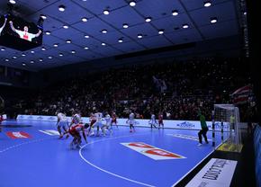 Maghiarii au descris cu majuscule o scenă petrecută la București, în Dinamo - Veszprem: „E UN MOMENT RAR!”