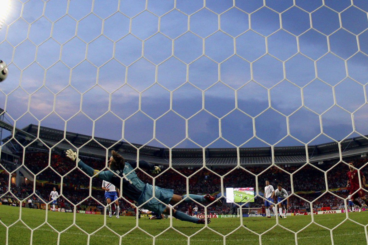 Stadionul din Nuremberg și „Bătălia” Portugalia - Olanda