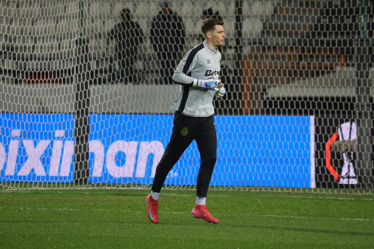 PAOK - FCSB » Imagini de la încălzire