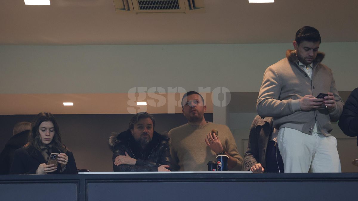 Cine a susținut-o pe FCSB în deplasarea cu PAOK