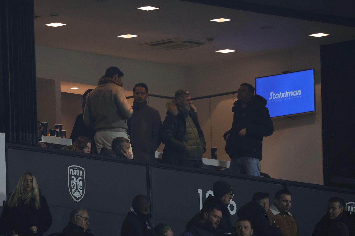 „Ferguson” Gigi Becali a lovit la Salonic! Am surprins din nou cum se fac schimbările la FCSB: imagini incredibile cu MM Stoica