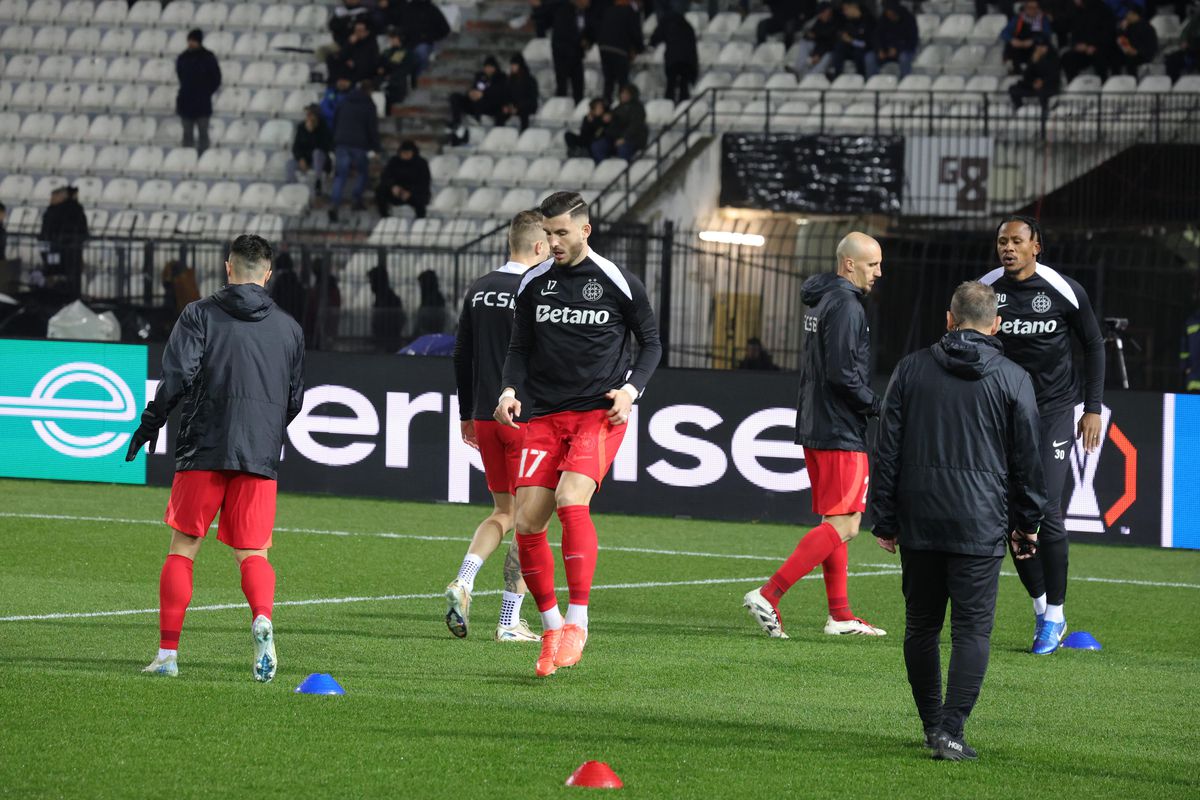 PAOK - FCSB » Imagini de la încălzire