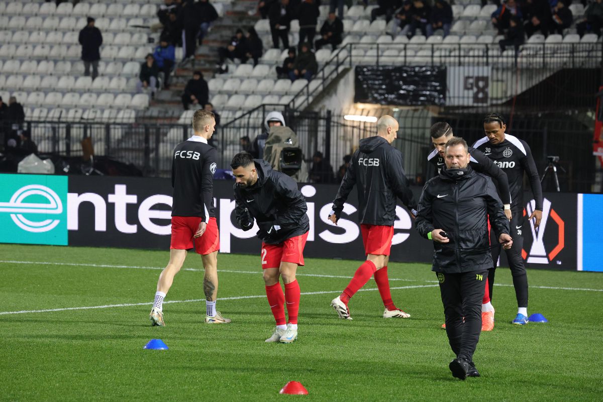 PAOK - FCSB » Imagini de la încălzire
