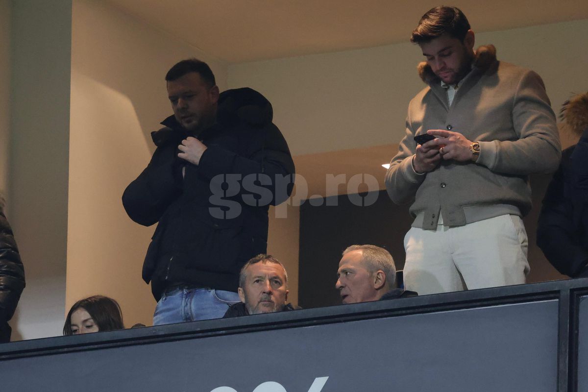 FCSB magică a făcut PA-KO » Cine au fost premianții campioanei României + un mare „2”