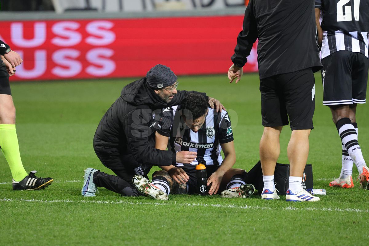 Accidentare HORROR în PAOK - FCSB » Jucătorul nu a mai putut continua partida