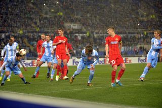 Unul pe teren, doi pe bancă » Cum arăta FCSB când a intrat ultima oară în primăvara europeană