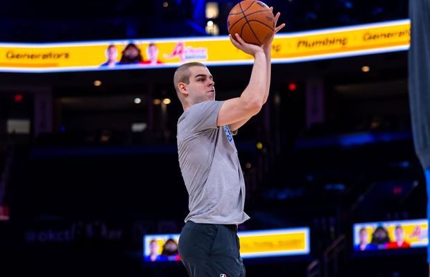 Furtună de aplauze pentru un baschetbalist sârb care a debutat în NBA după ce a învins cancerul testicular: „O seară plăcută”