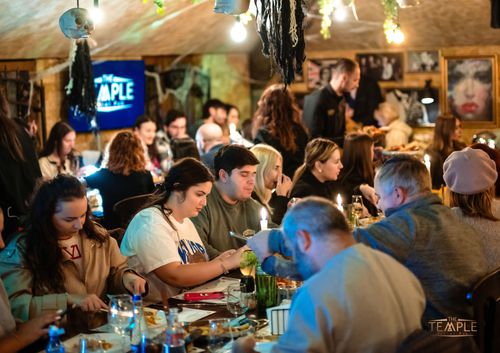 Sursa foto: https://www.thetemplesocialpub.ro/