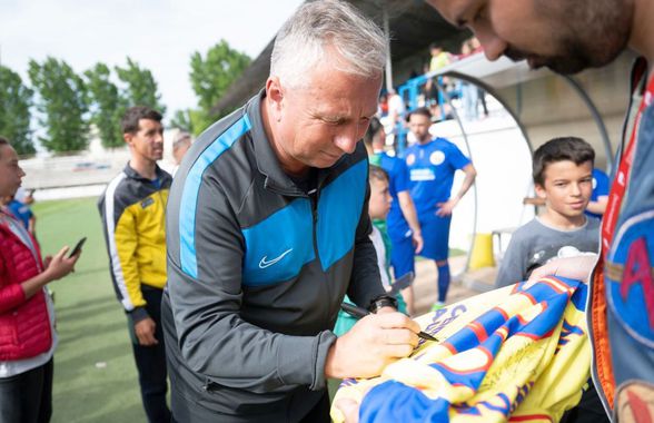 „Ca să vedeți extrema în care se dusese, uitați ce i-a făcut copilului meu!” » Fotbalistul „terorizat” de Dan Petrescu: „Mister, nu mi-am mai văzut soția de o lună!” / „«Treci în autocar!»”