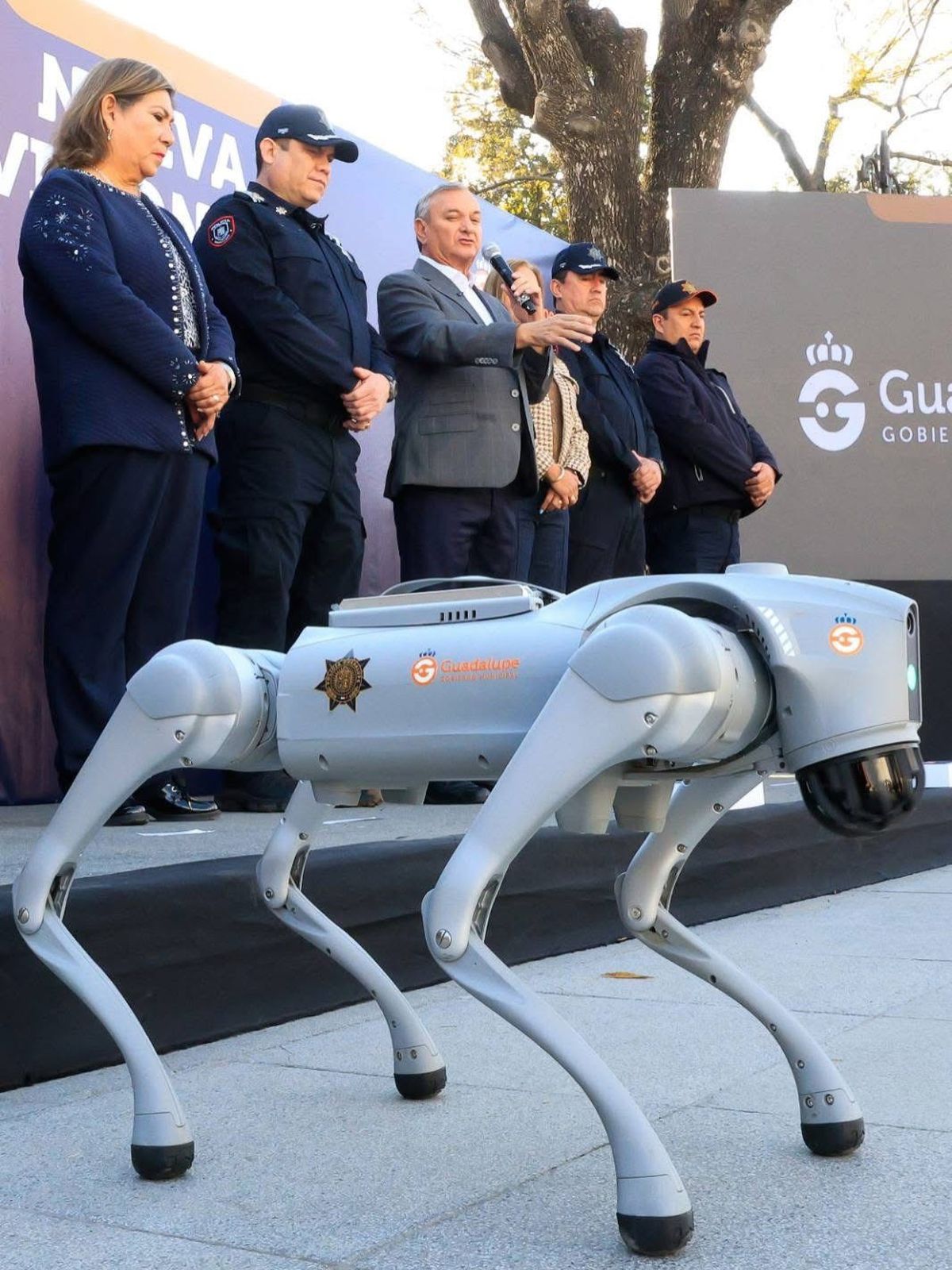 Câinii-robot K9-X vor face legea la Campionatul Mondial: au costat 145.000 $