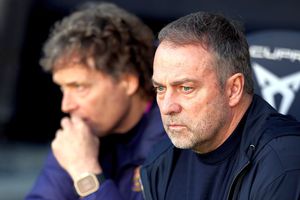 Barcelona e foc și pară » Flick a făcut scandal, urmează o plângere la Federației!