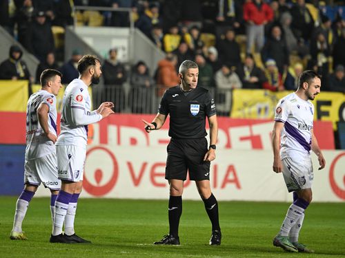 Radu Petrescu a făcut praf meciul Petrolul - FC Argeș. Foto: sportpictures.eu