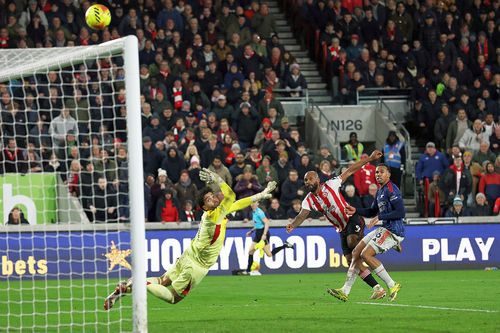 Igor Thiago, ratând o ocazie în egalul cu Arsenal (1-1) / foto: Guliver/gettyimages