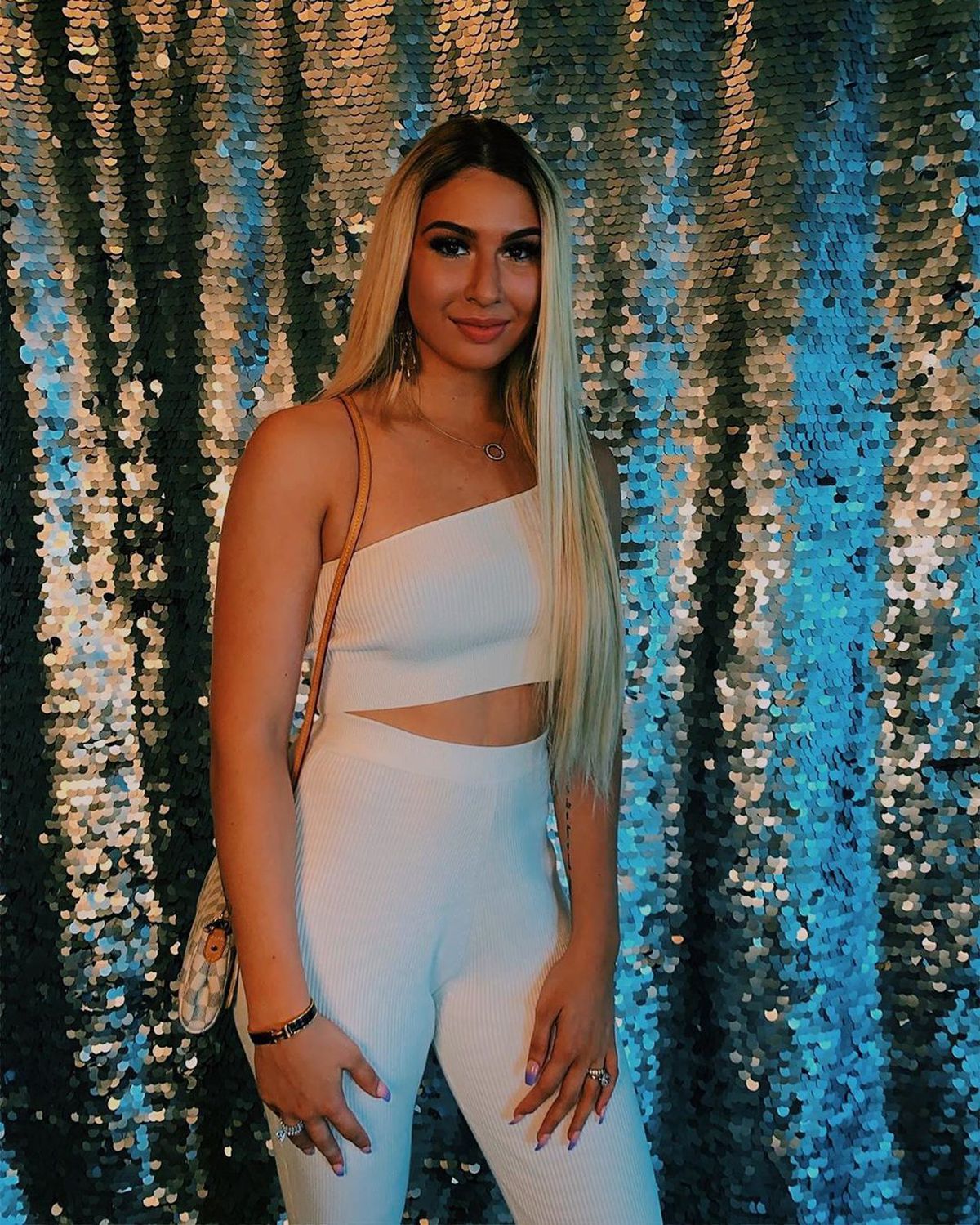 FOTO Sarah Dumitrescu, fiică Anamaria Prodan