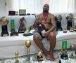 Adriano, alături de trofeele câștigate în carieră