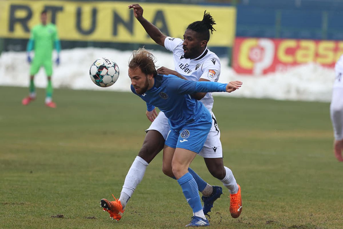 ACADEMICA CLINCENI - FC VOLUNTARI 0-1. VIDEO Surpriză în derby-ul Ilfovului! Echipa lui Poenaru, pas greșit în lupta pentru play-off