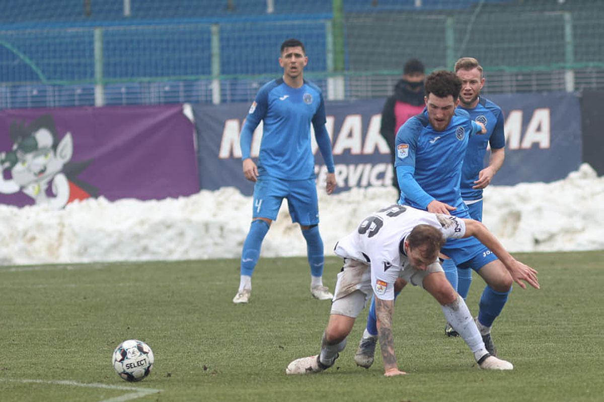ACADEMICA CLINCENI - FC VOLUNTARI 0-1. VIDEO Surpriză în derby-ul Ilfovului! Echipa lui Poenaru, pas greșit în lupta pentru play-off