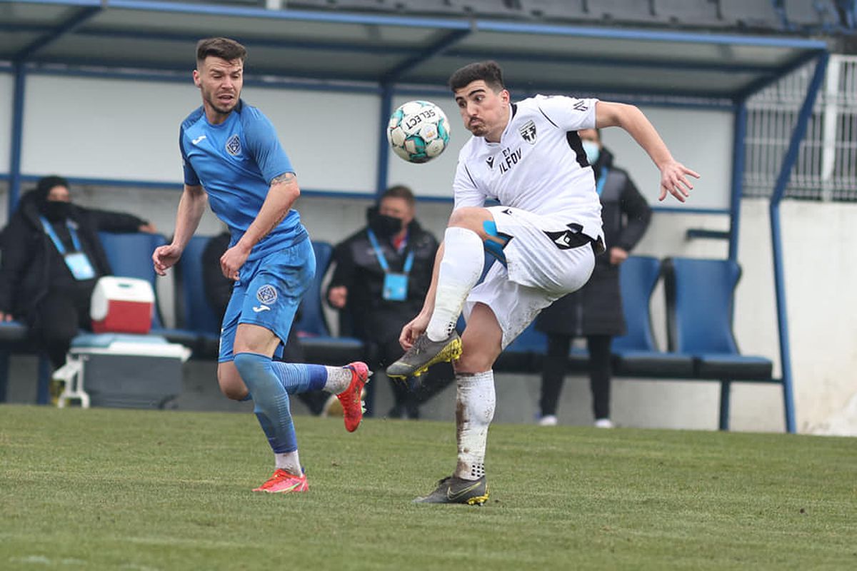 ACADEMICA CLINCENI - FC VOLUNTARI 0-1. VIDEO Surpriză în derby-ul Ilfovului! Echipa lui Poenaru, pas greșit în lupta pentru play-off