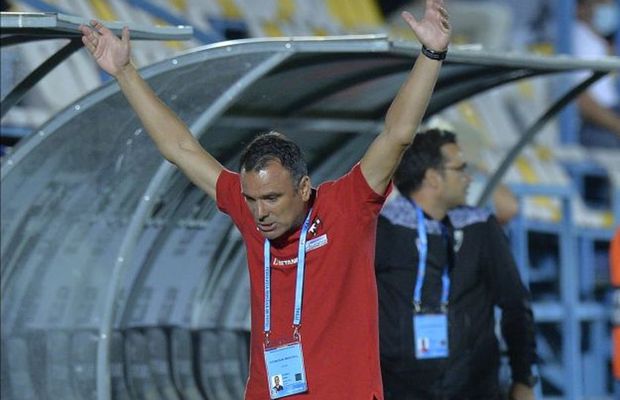 Gigi Becali l-a pus la treabă pe Toni Petrea! 3 detalii remarcate la UTA - FCSB: un jucător e out complet