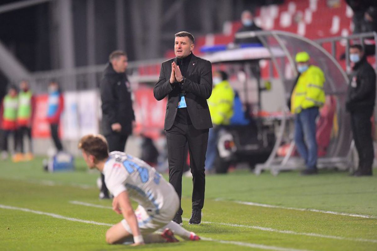 Autocritică din partea fotbaliștilor lui FCSB: „Suntem echipa de pe primul loc, trebuie să tratăm meciurile altfel”