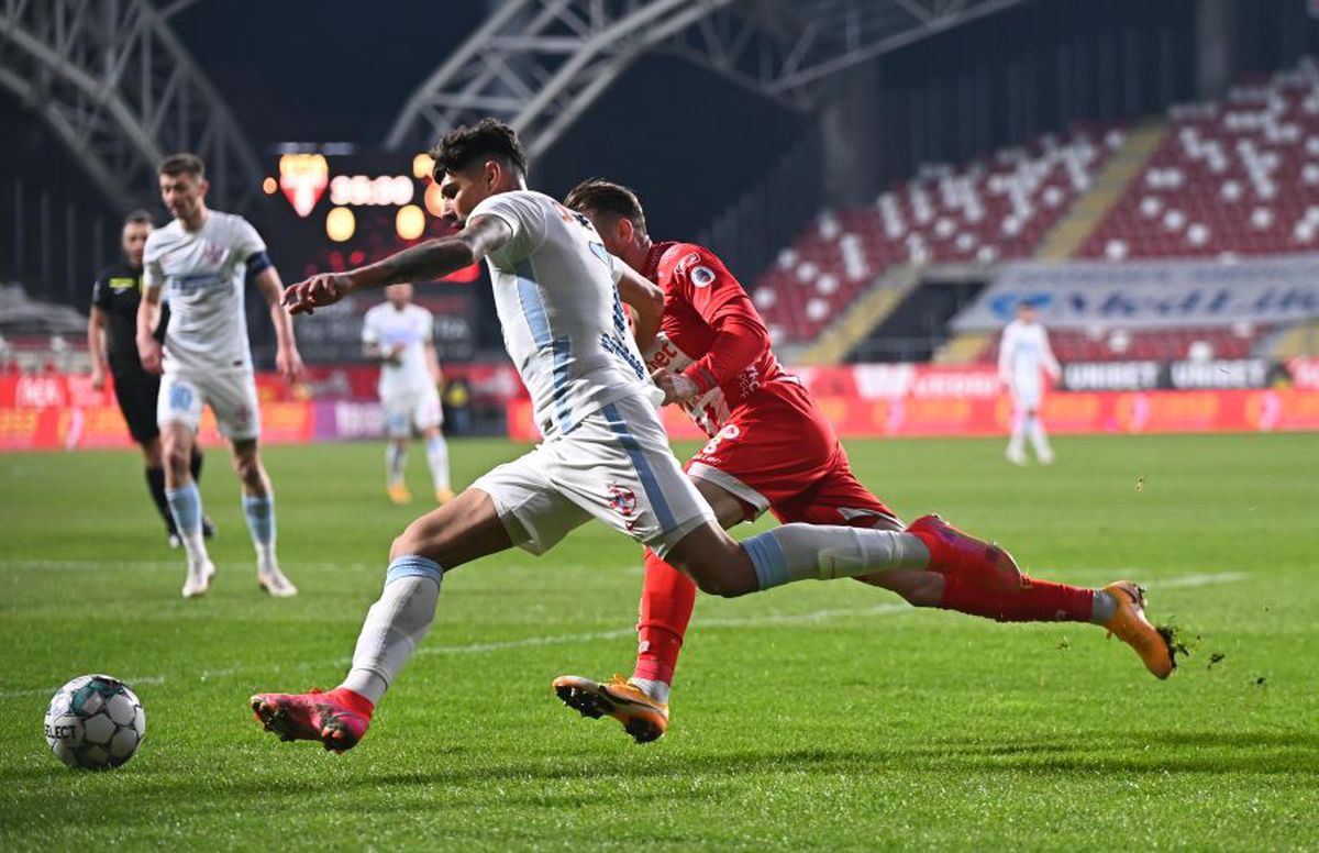 Gigi Becali l-a pus la treabă pe Toni Petrea! 3 detalii remarcate la UTA - FCSB: un jucător e out complet