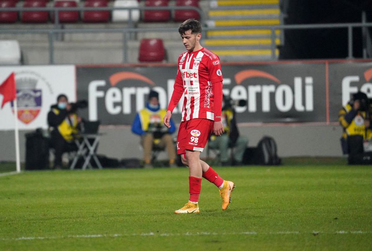 FCSB, fără un titular la derby-ul cu CFR Cluj! Pe cine nu se va putea baza Toni Petrea