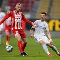 Darius Olaru, în dreapta, în UTA - FCSB