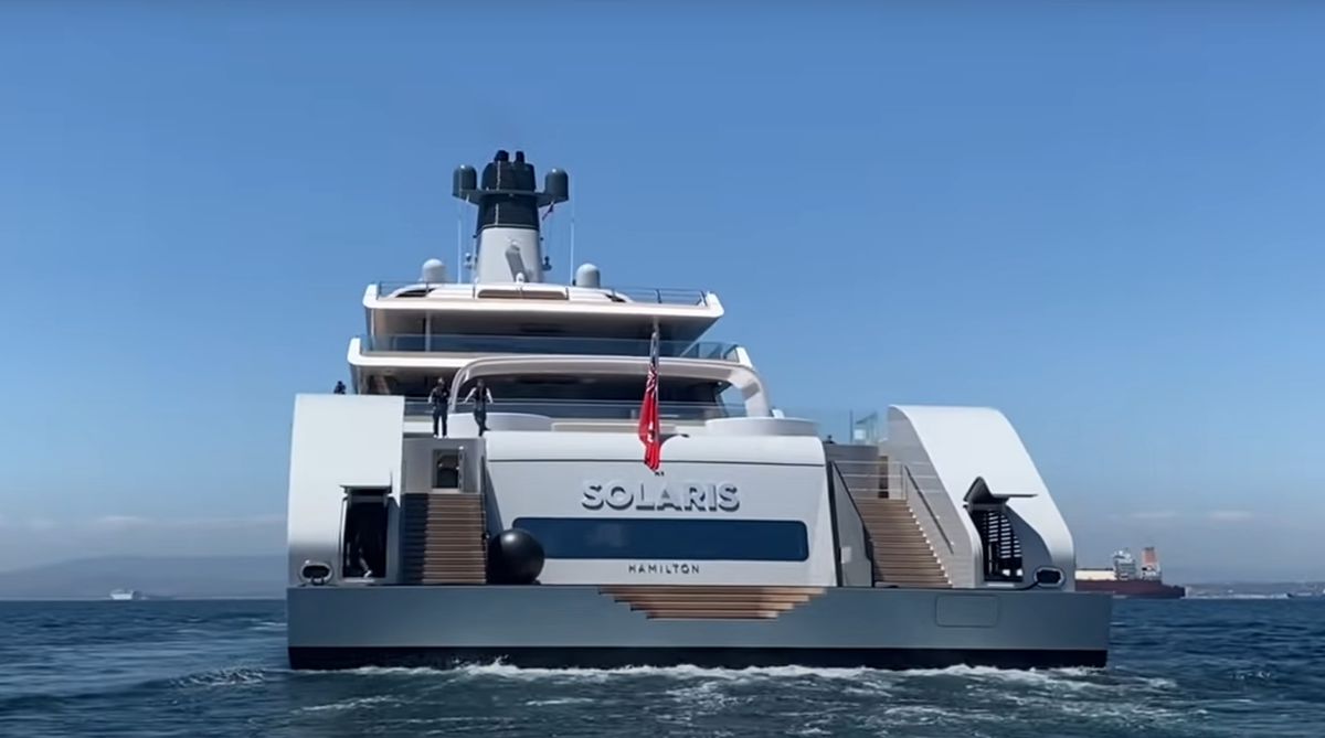 Abramovich s-a speriat de sancțiuni » Ce a făcut cu iahtul de 500 de milioane de euro