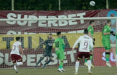 „Knuckleball”, procedeul à la Cristiano Ronaldo prin care Rapid a făcut 3-1 cu Dinamo