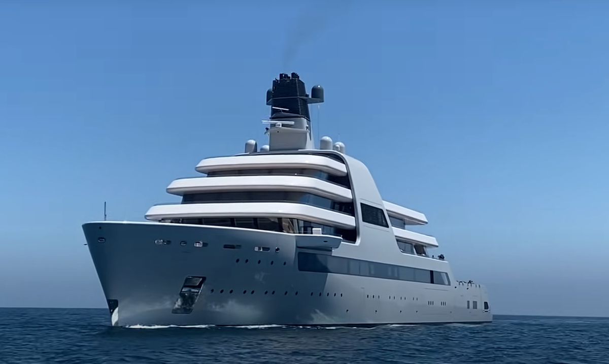 Abramovich s-a speriat de sancțiuni » Ce a făcut cu iahtul de 500 de milioane de euro