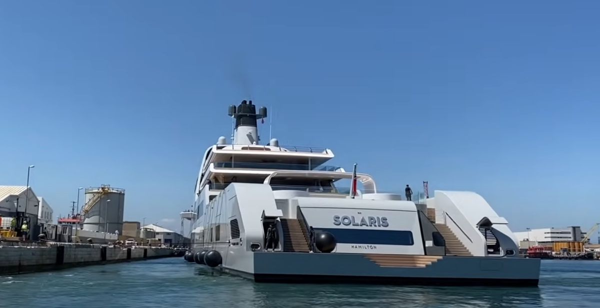 Abramovich s-a speriat de sancțiuni » Ce a făcut cu iahtul de 500 de milioane de euro