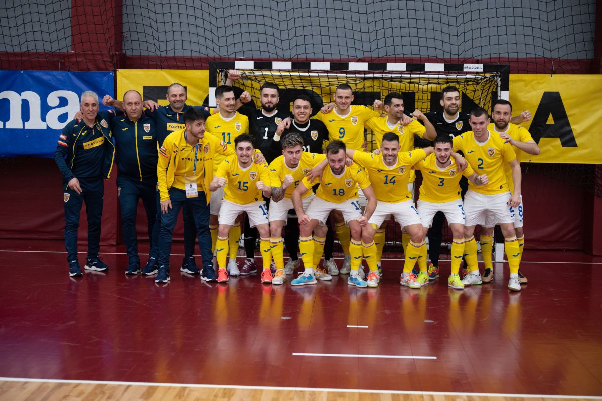 Cum arată futsalul din România, unde suntem aproape de Campionatul Mondial: „Avem numai studenți în echipă, le dăm câteva sute de lei pe meci”