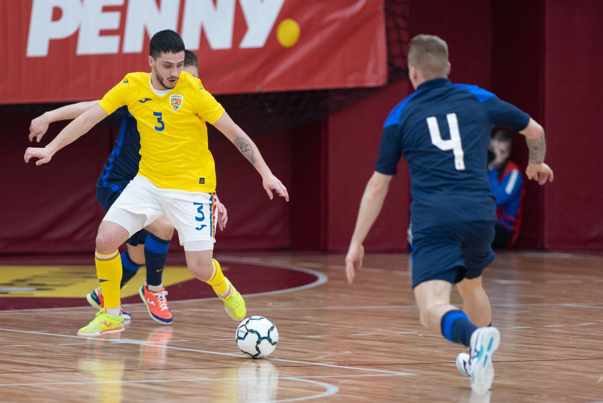 Cum arată futsalul din România, unde suntem aproape de Campionatul Mondial: „Avem numai studenți în echipă, le dăm câteva sute de lei pe meci”
