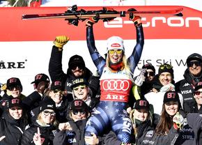 Mikaela Shiffrin a doborât un record vechi de 34 de ani: nimeni nu a mai făcut asta pe schiuri în istorie!