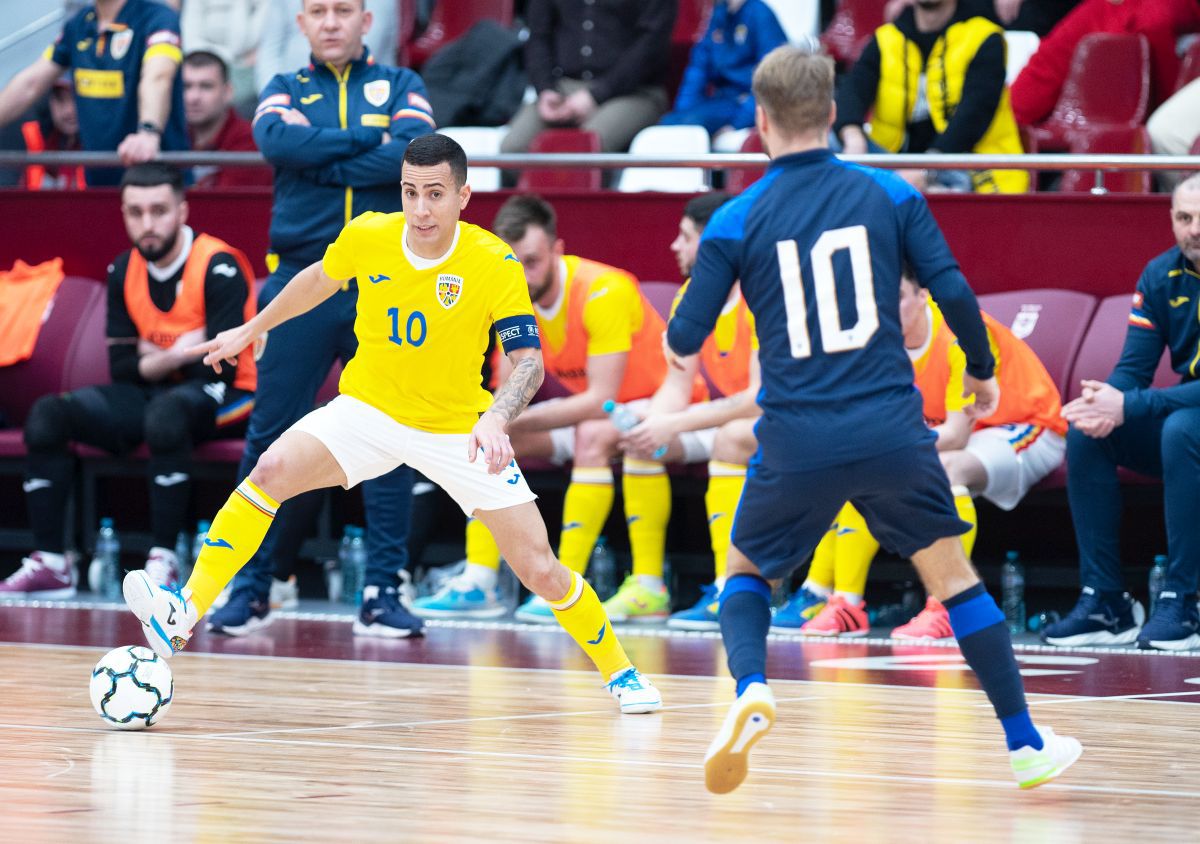 Cum arată futsalul din România, unde suntem aproape de Campionatul Mondial: „Avem numai studenți în echipă, le dăm câteva sute de lei pe meci”